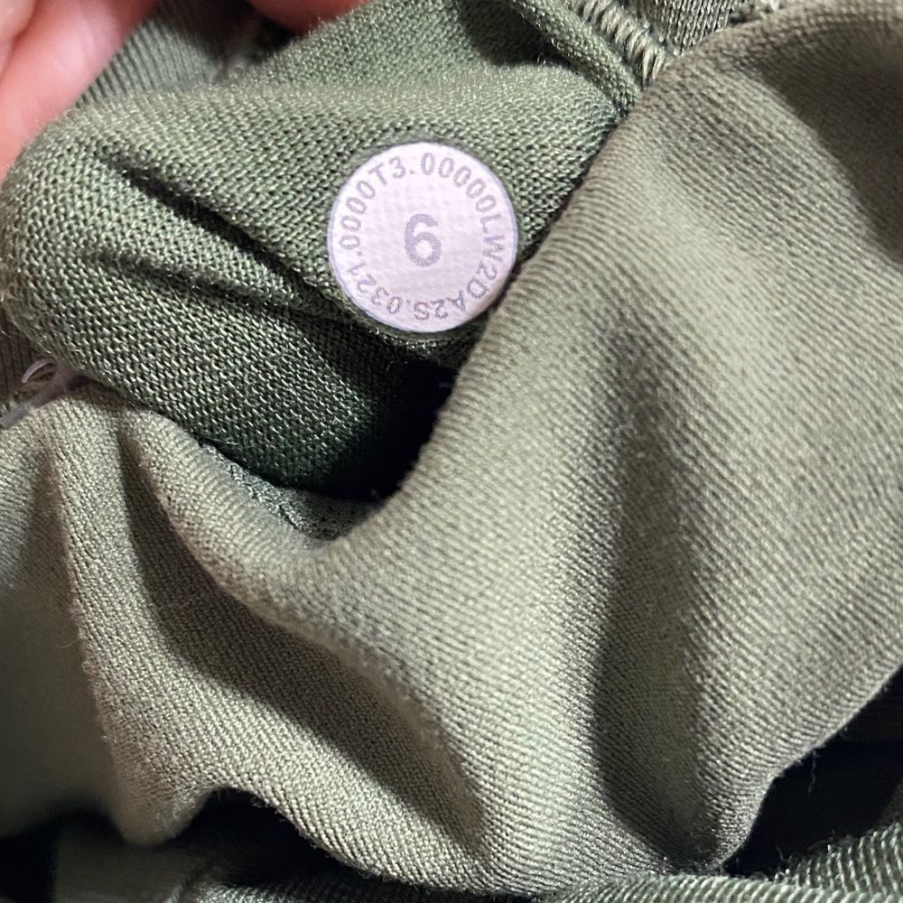 Lululemon Nulu Wrap-Front Longline Bra Green Twill Size 6 Light Support A/B - Picture 4 of 14